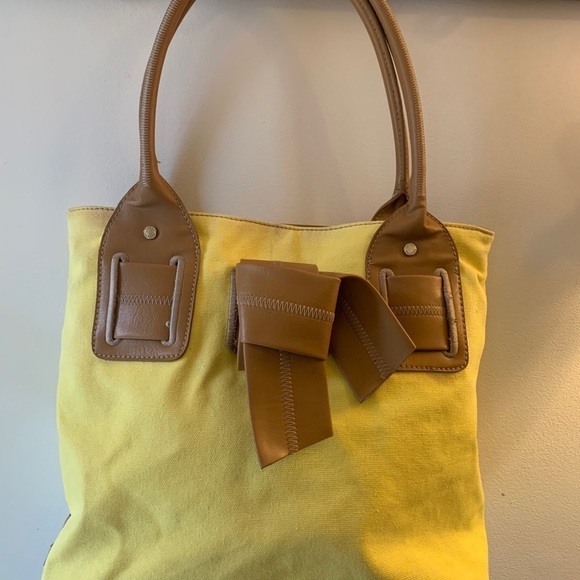 Tommy Hilfiger handbag, Yellow canvas w/leather - Picture 7 of 8